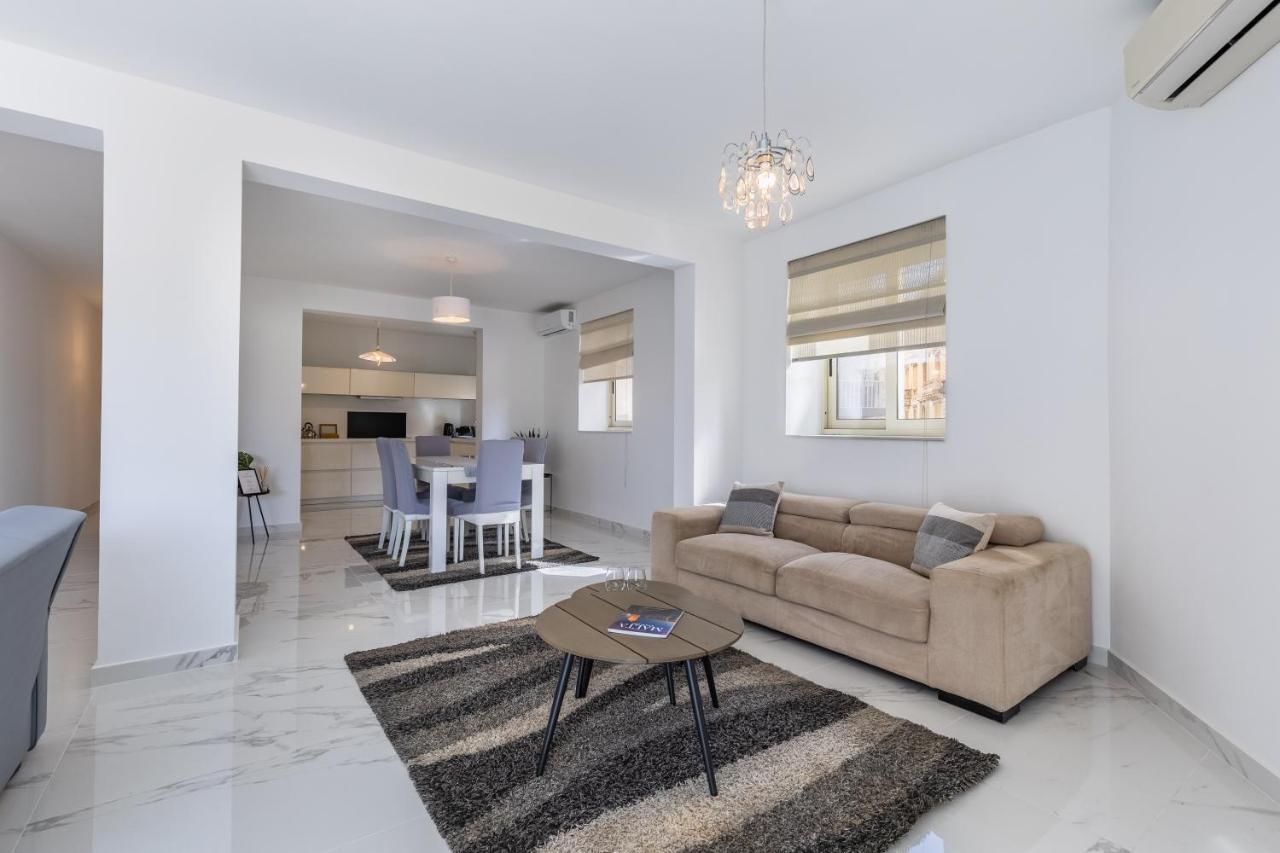 Stunning - Sunnyside 3-Bedroom Sliema Eksteriør billede