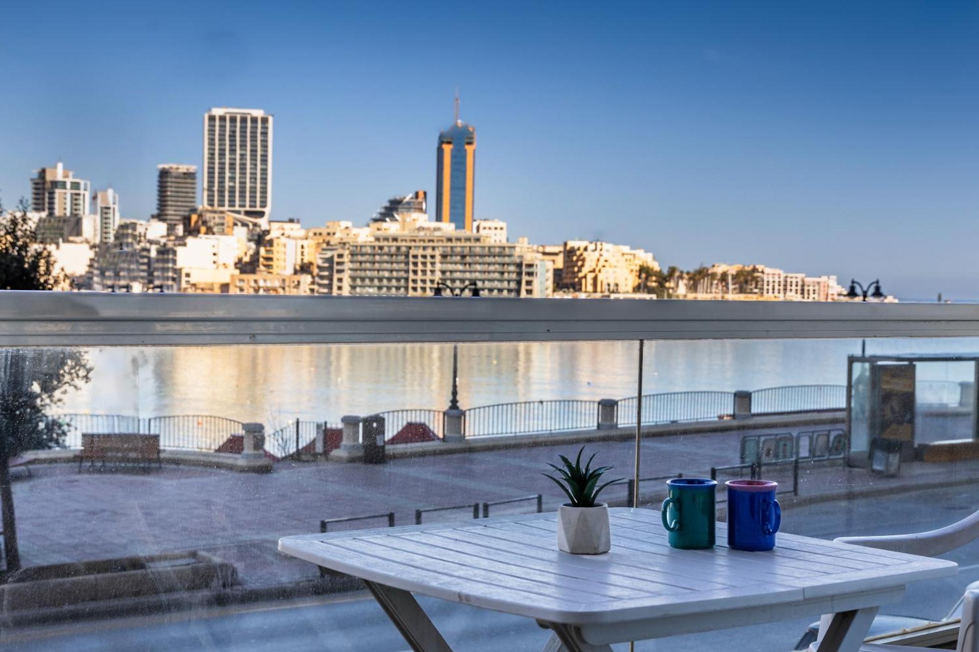 Stunning - Sunnyside 3-Bedroom Sliema Eksteriør billede